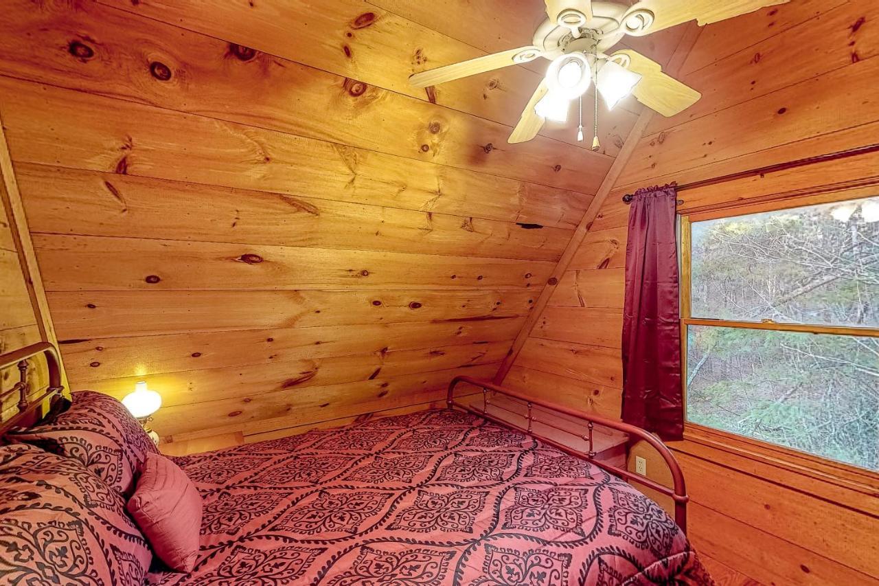 The Scaly Mountain Cabin Экстерьер фото